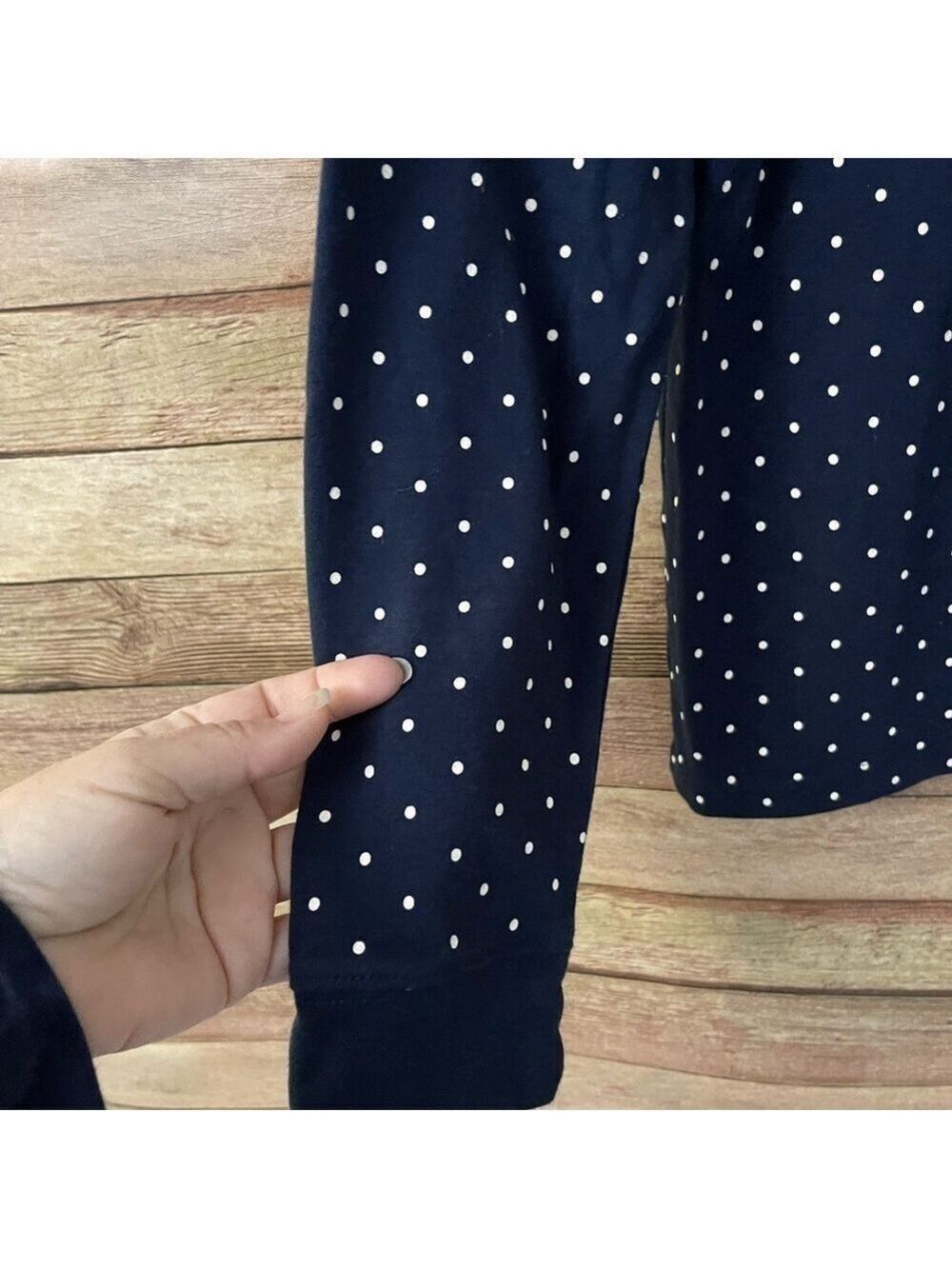 LL Bean Womens Dark Blue Polka Dot Turtleneck Long Sleeve Cotton Top Size Medium - Picture 3 of 6